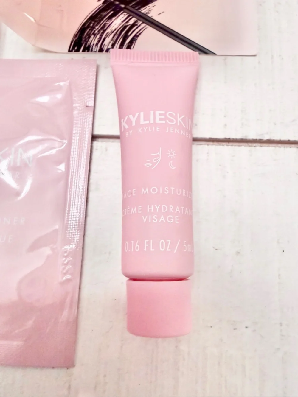 Kylie Cosmetics Setting Spray Matte Finish + Mascara, Toner, Moisturizer